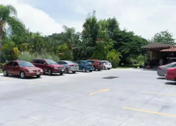 La Joya del Lago hotel thumbnail 5