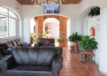 La Joya del Lago hotel thumbnail 8