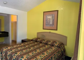 Abrams Inn hotel thumbnail 5