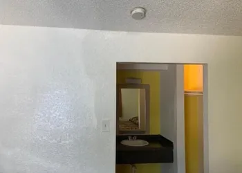 Abrams Inn hotel thumbnail 6