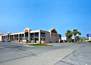 Americas Best Value Inn Yuma hotel thumbnail 5
