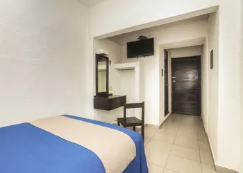 Hotel Trianon hotel thumbnail 6