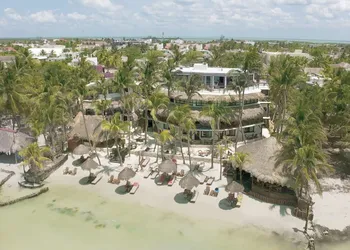 Beachfront Hotel La Palapa - Adults Only hotel thumbnail 4