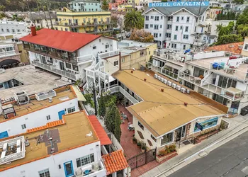 Catalina Courtyard Suites hotel thumbnail 8