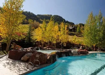 Aspen Ritz Carlton 3 bed 04 hotel thumbnail 8