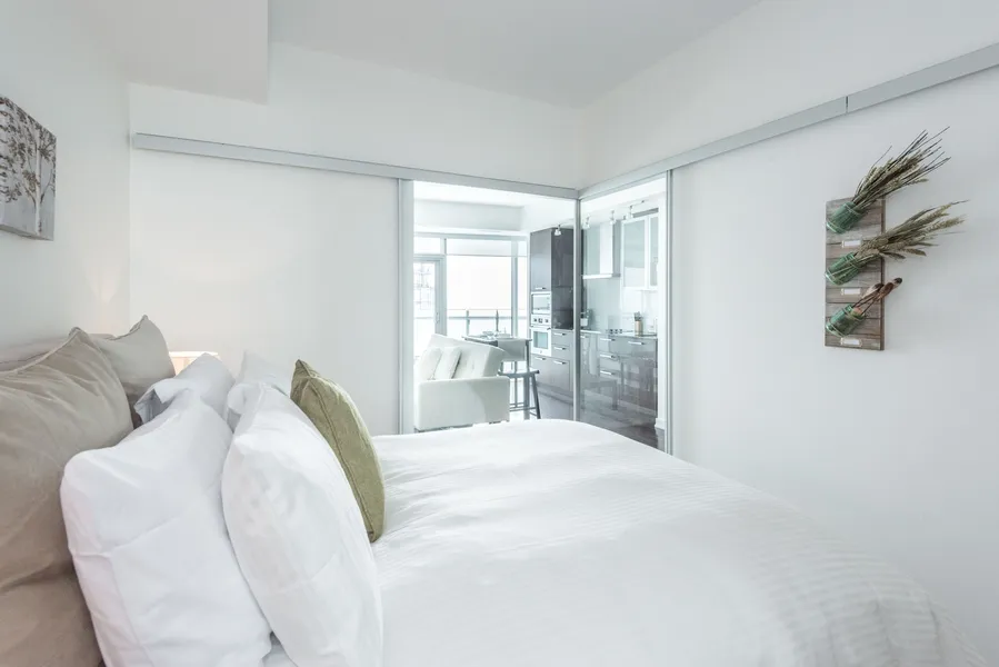 Noel Suites - York and Bremner hotel detail image 6