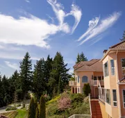 Villa Eyrie Resort hotel detail image 3
