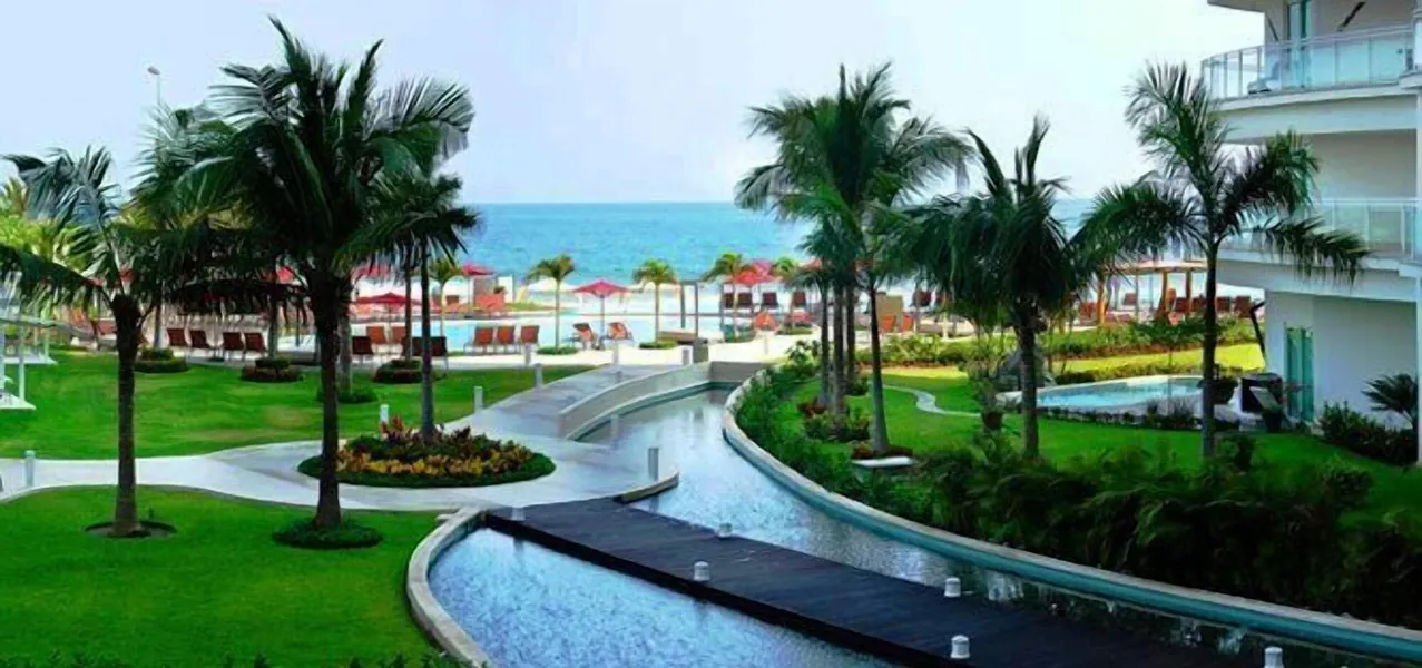 Bay View Grand Marina 2BR hotel detail image 2