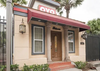 OYO Hotel & Apartments Houston Galleria hotel thumbnail 4