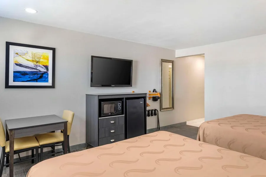 Quality Inn Kettleman City near Hwy 41 hotel detail image 2