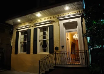 R&B Bed and Breakfast hotel thumbnail 3