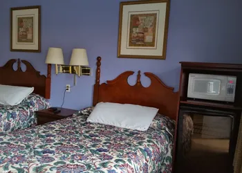 Spillway Motel hotel thumbnail 6