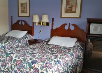 Spillway Motel hotel thumbnail 7