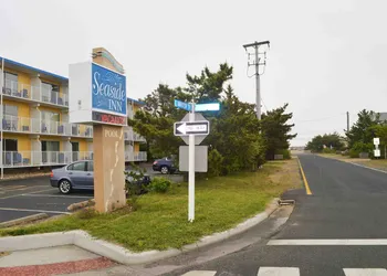 Seaside Inn hotel thumbnail 3