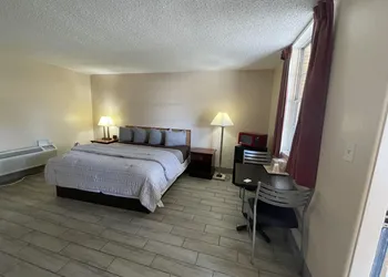 Castillo Inn hotel thumbnail 8