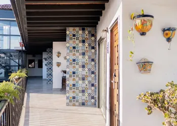 Posada El Rey Sol hotel thumbnail 3