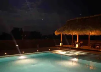 Luxury Beach Side Condo By SAMOTOGO Group hotel thumbnail 5