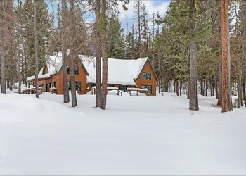 Diamond Belle Guest Ranch hotel thumbnail 4