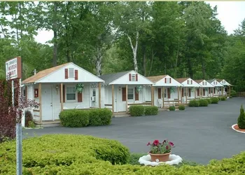 Seven Dwarfs Motel and Cabins hotel thumbnail 4