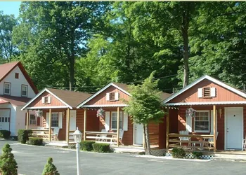 Seven Dwarfs Motel and Cabins hotel thumbnail 6