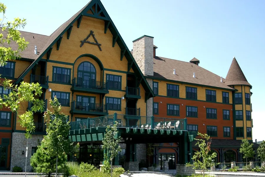 Mountain Creek hotel detail image 2