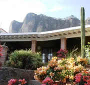 La Villa Bonita Culinary Vacation hotel detail image 3