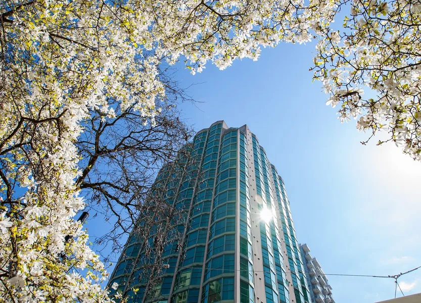 Rosedale On Robson Suite Hotel hotel detail image 2