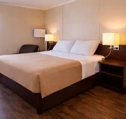 Shale Lodge Pleasanton hotel detail image 3
