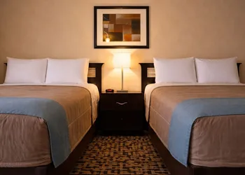Shale Lodge Pleasanton hotel thumbnail 7