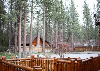 Alpenhorn Bed And Breakfast Inn hotel thumbnail 5