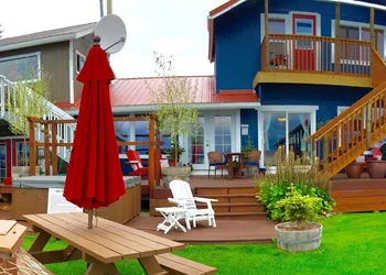 Ocean House Inn & Condos hotel thumbnail 2