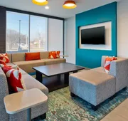 avid hotel Detroit Warren by IHG hotel detail image 3