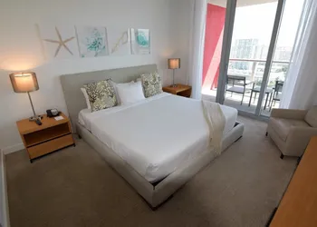 Ocean & Bay View Residence 1 Bed 1 Bath @ Beachwalk hotel thumbnail 5