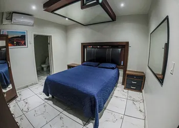 La frontera suites motel hotel thumbnail 3