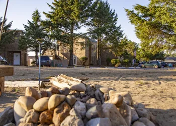 Surfcrest Resort hotel thumbnail 4