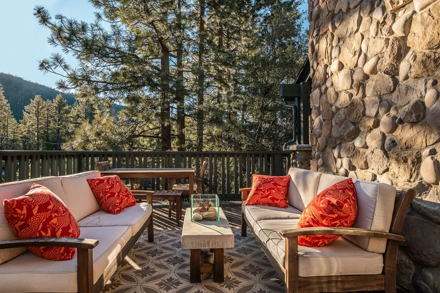 The Grand Idyllwild Lodge hotel detail image 6