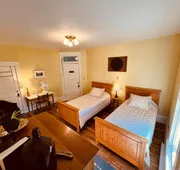 Laurel River Club Bed & Breakfast hotel detail image 4