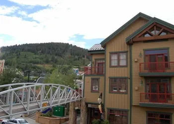 Lift Lodge Condo hotel thumbnail 5