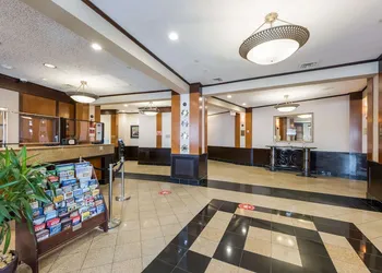Clarion Hotel & Suites hotel thumbnail 5