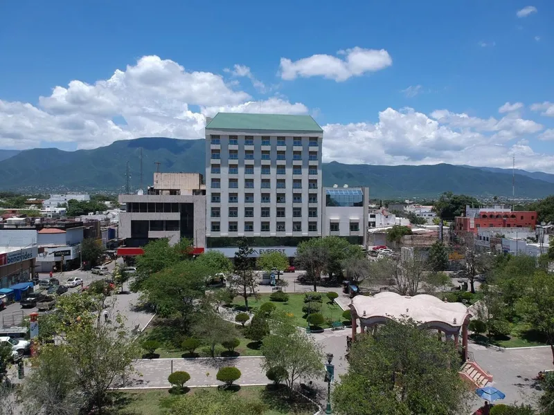 Everest Hotel hotel detail image 2