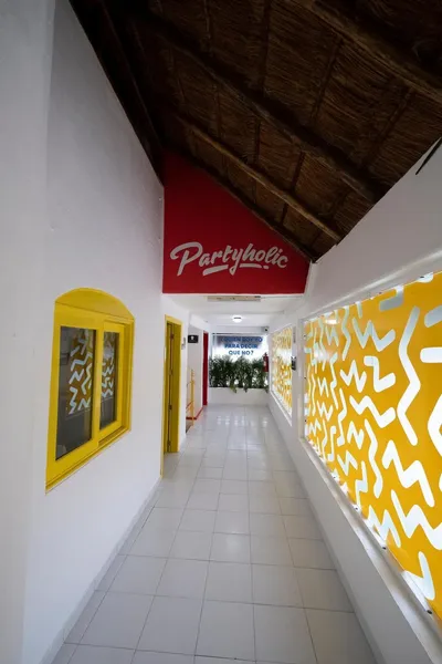 Hotel Partyholic hotel detail image 2