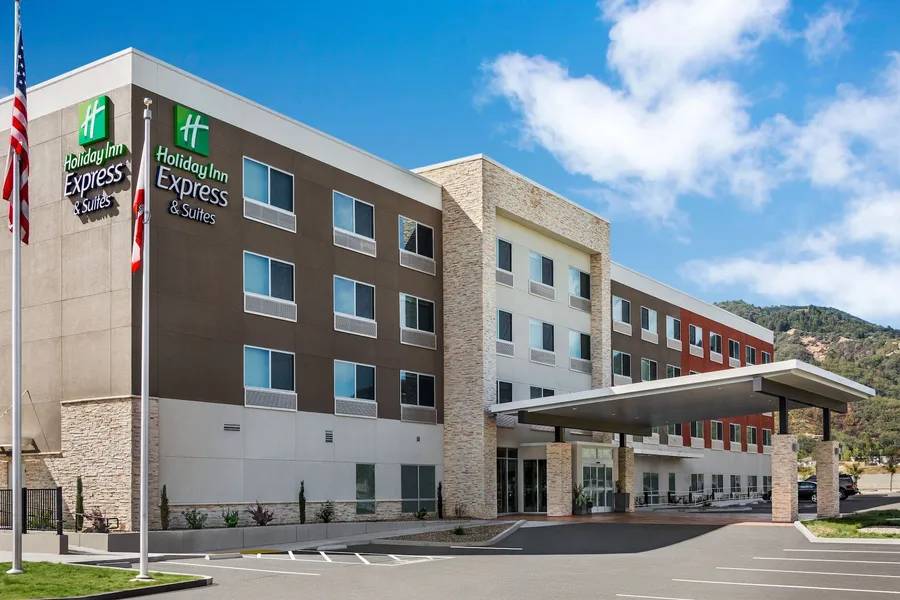 Holiday Inn Express and Suites Ukiah by IHG hotel detail image 2