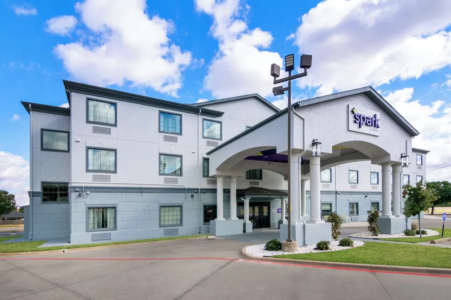 Spark by Hilton Wichita Falls hotel detail image 2