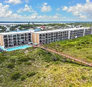 Beacher's Lodge Oceanfront Suites hotel detail image 3