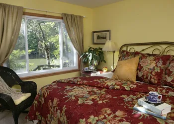 Lake Lucerne Resort & Ranch hotel thumbnail 7