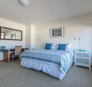 ALOFT Airy Design Townhouse with Columbia River View by RedAwning hotel detail image 5