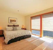 ALOFT Airy Design Townhouse with Columbia River View by RedAwning hotel detail image 7