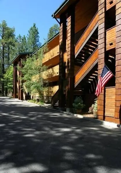 Getaways at Snow Lake Lodge hotel detail image 6