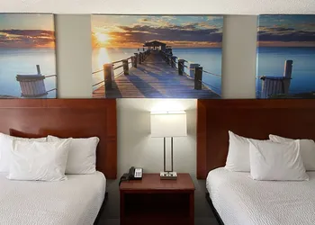 Days Inn by Wyndham Ozark hotel thumbnail 8