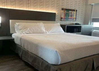 Best Western Plus City Line Hotel hotel thumbnail 6